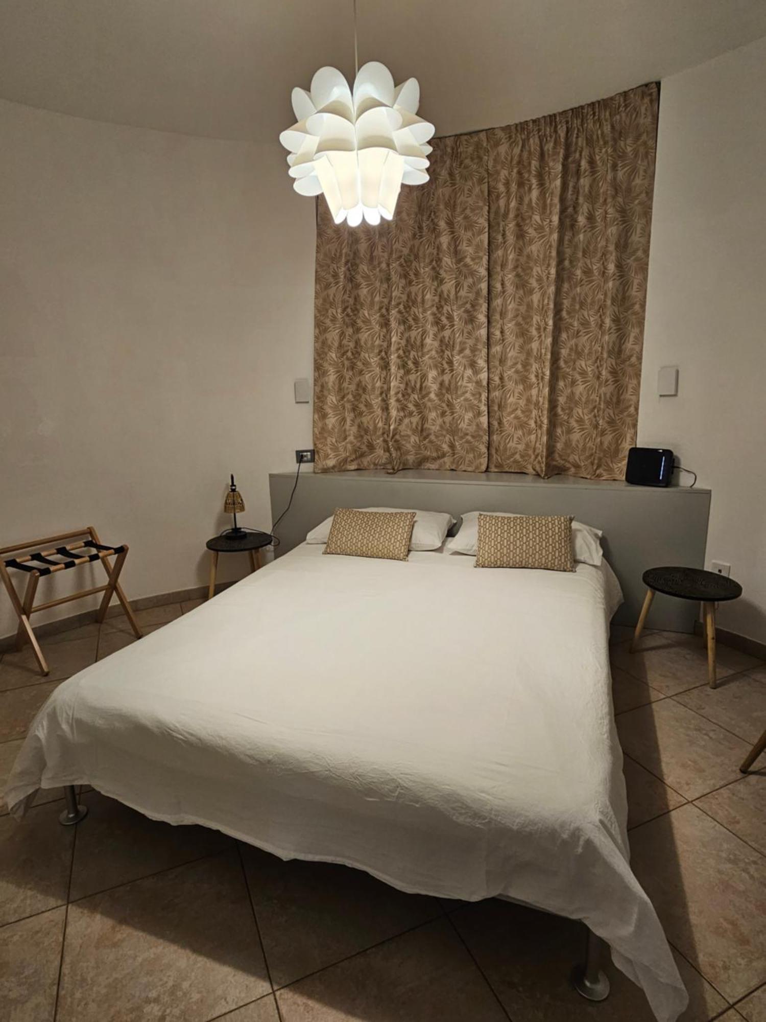215 Addaura Luxury Room Palermo Bagian luar foto